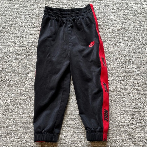 Nike Black  With red Logo Trim Joggers 18 Months - Picture 1 of 5